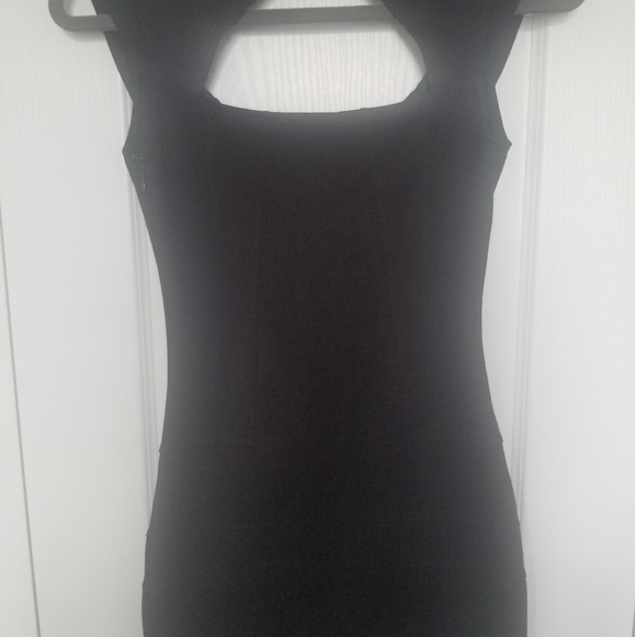 Guess Fitted Body Con Dress - Picture 2 of 3